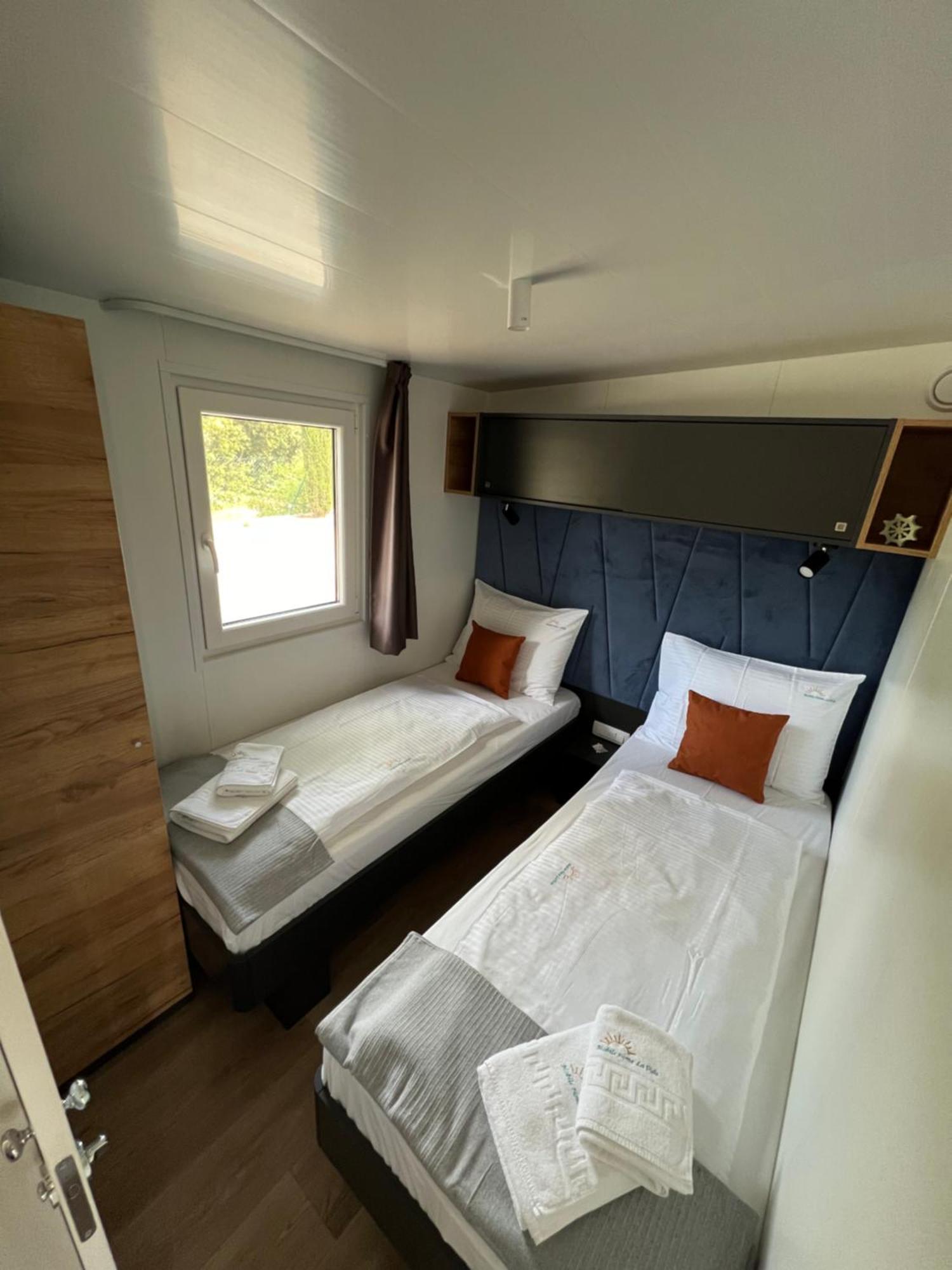 Mobile Home La Vida Biograd Na Moru Exterior photo